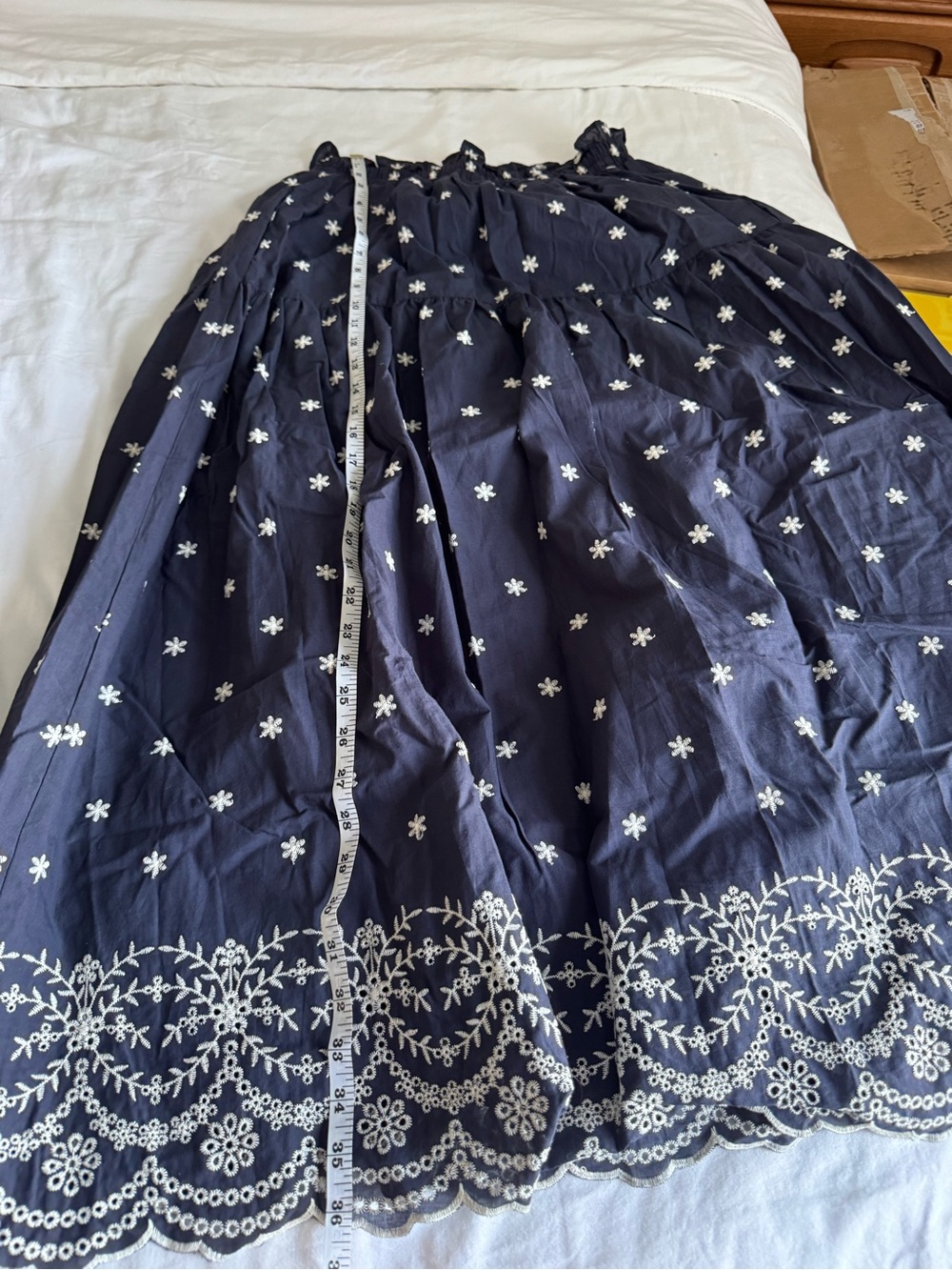 En Saison Nara Dark navy blue embroidered skirt & top set medium scallop hem NWT - Picture 11 of 16